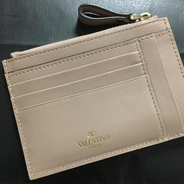 レア極美品♡VALENTINO GARAVANIロックスタッズコインケース | www