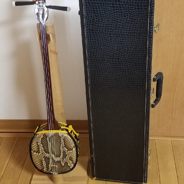沖縄三線　バック付き 楽器の和楽器(三線)の商品写真