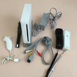 ウィー(Wii)の＊Wii 本体＊(家庭用ゲーム機本体)