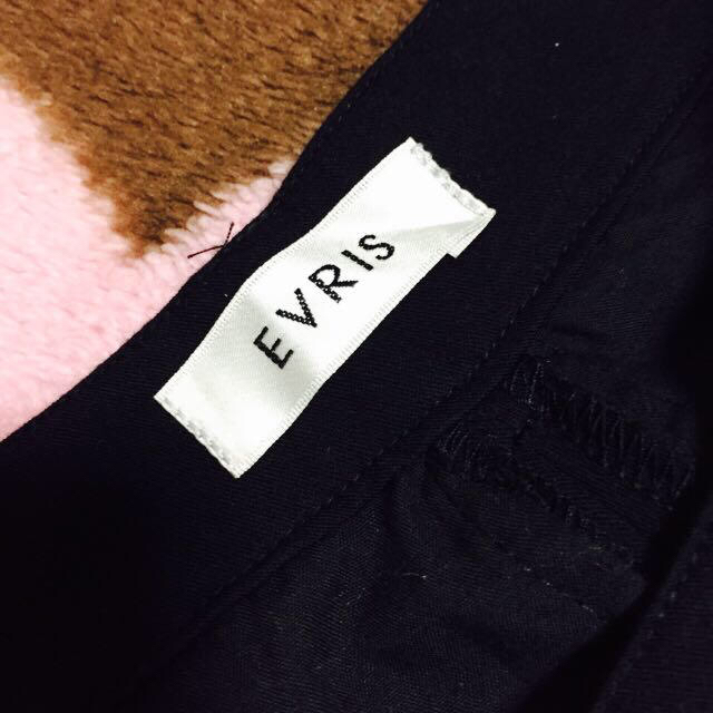 EVRIS(エヴリス)のEVRIS ワイドミディPT レディースのパンツ(カジュアルパンツ)の商品写真