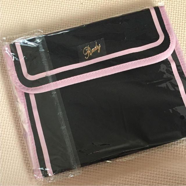 Rady - 完売品‼︎ Rady 手帳型マルチケースの通販 by ちび's shop ...