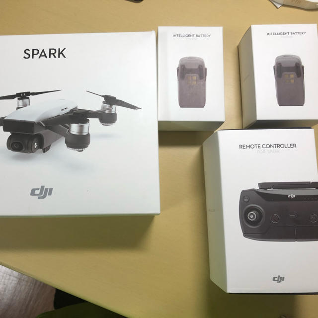 dji spark ＋バッテリー2個＋リモコン