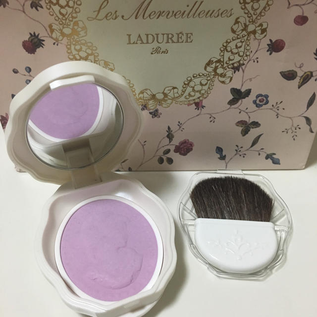 Les Merveilleuses LADUREE(レメルヴェイユーズラデュレ)のproxima様専用ページ コスメ/美容のベースメイク/化粧品(チーク)の商品写真