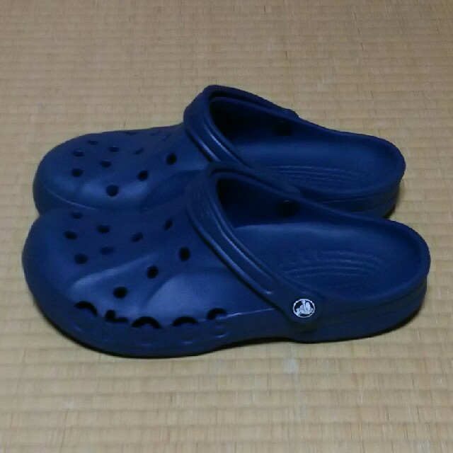 crocs(クロックス)のクロックス◆M8 W10◆ネイビー メンズの靴/シューズ(サンダル)の商品写真