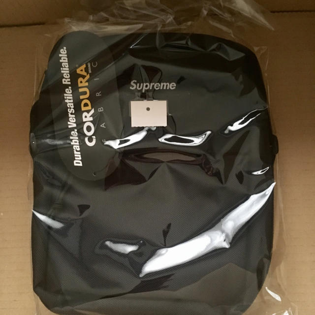 Supreme 18SS shoulder bag black