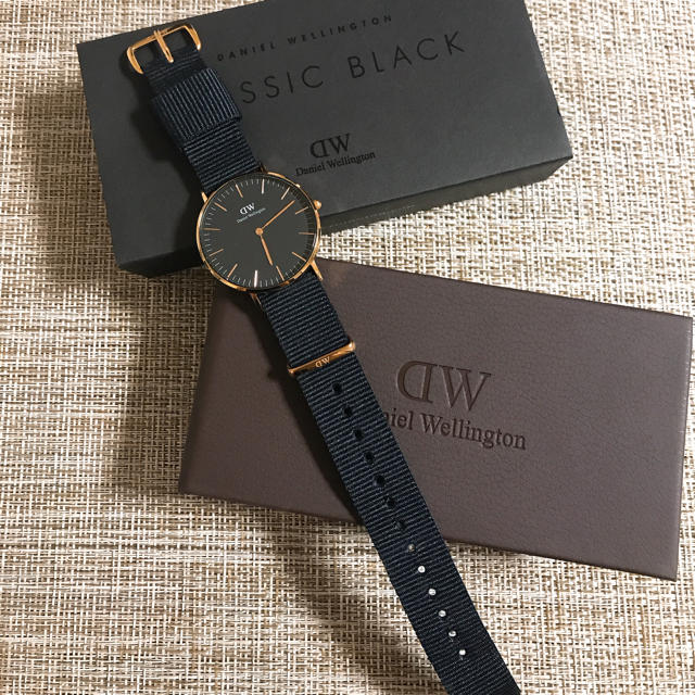 レディースDaniel Wellington【BLACK】文字盤