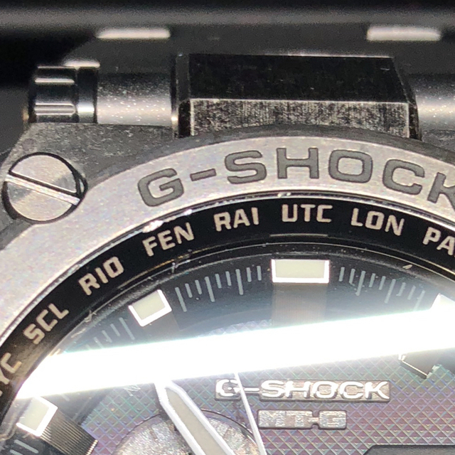 G-SHOCK(ジーショック)の処分値下 G-SHOCK MTG-S1000V-1AJF  美品 メンズの時計(腕時計(アナログ))の商品写真