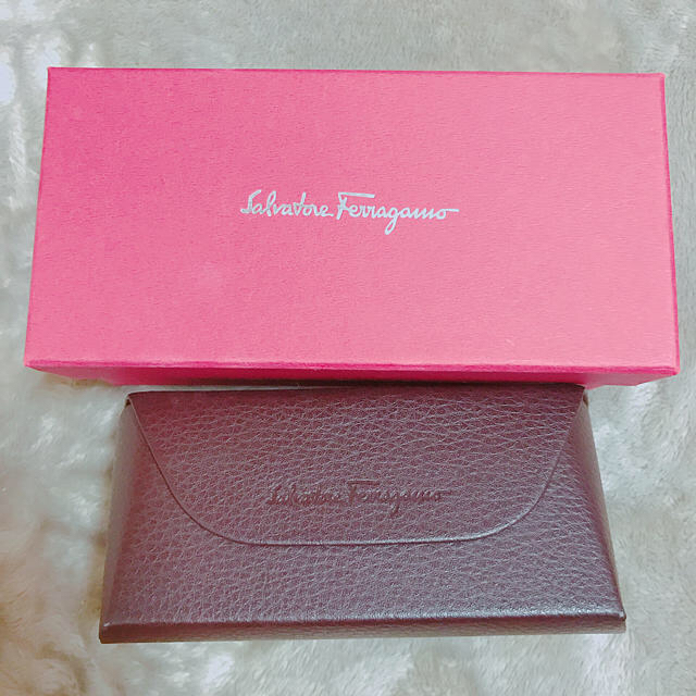 Salvatore Ferragamo(サルヴァトーレフェラガモ)のサルバトーレフェラガモ サングラス レディースのファッション小物(サングラス/メガネ)の商品写真