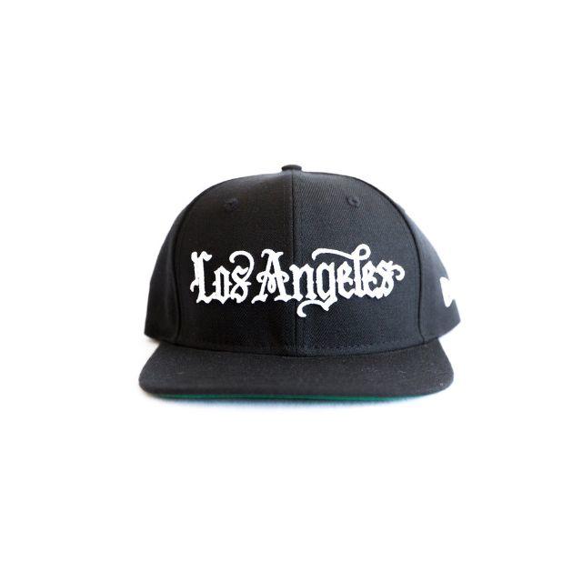 NEW ERA(ニューエラー)のMr Cartoon New Era Los Angeles cap 帽子 メンズの帽子(キャップ)の商品写真