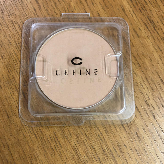 CEFINE(セフィーヌ)のセフィーヌ シルクウェットパウダー コスメ/美容のベースメイク/化粧品(その他)の商品写真