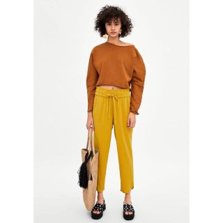 ザラ(ZARA)の新品☆ZARA ザラ クロップド丈長袖スウェットシャツ(トレーナー/スウェット)