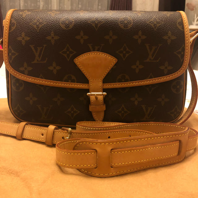 ショルダーバッグLOUIS  VUITTON  バッグ