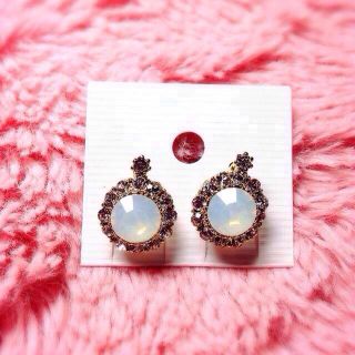 ジャスグリッティー(JUSGLITTY)のジャス新品♡ミルキービジューピアス(ピアス)