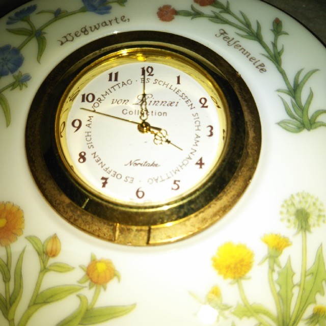 Noritake(ノリタケ)のノリタケ置時計 インテリア/住まい/日用品のインテリア小物(置時計)の商品写真
