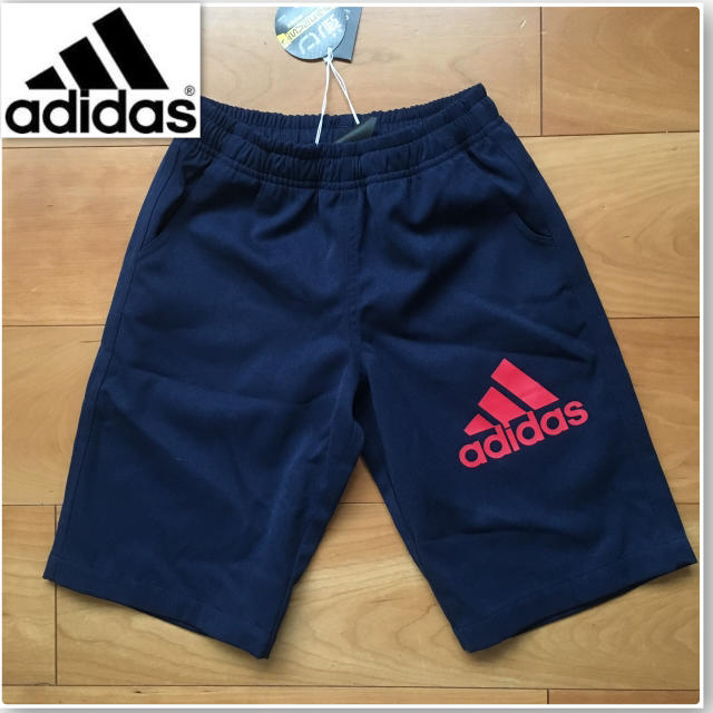 adidas(アディダス)の新品 アディダス ハーフパンツ 120 キッズ/ベビー/マタニティのキッズ服男の子用(90cm~)(パンツ/スパッツ)の商品写真