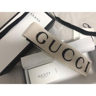 グッチ(Gucci)の江戸川コナン様専用  GUCCI ヘアバンド (ホワイトエラスティック)(ヘアバンド)