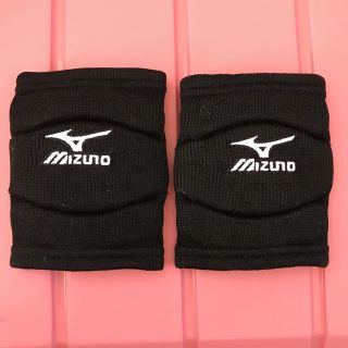 ミズノ(MIZUNO)のバレーボール肘用サポーターセット(バレーボール)