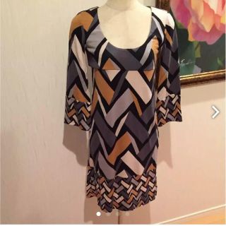 ダイアンフォンファステンバーグ(DIANE von FURSTENBERG)の美品！ダイアンフォンファステンバーク ワンピース(ひざ丈ワンピース)