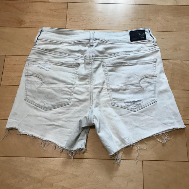 American Eagle(アメリカンイーグル)のアメリカンイーグル  ショートデニム  sizeUS 6  R22 レディースのパンツ(ショートパンツ)の商品写真