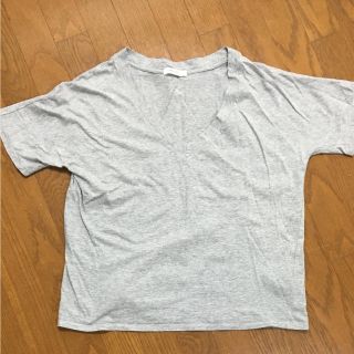 マウジー(moussy)のmoussyグレーTシャツ(Tシャツ(半袖/袖なし))