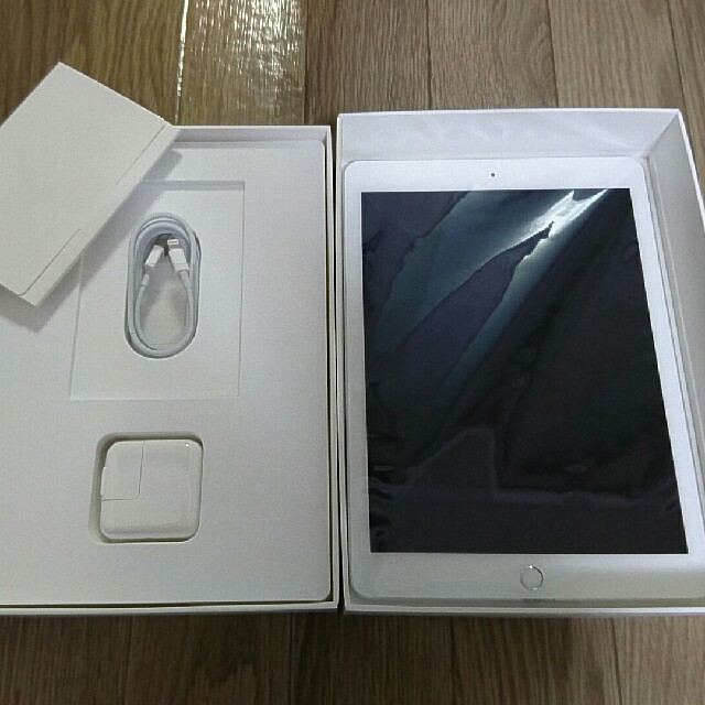 PC/タブレット【ほぼ未使用】ipad Air2 16GB