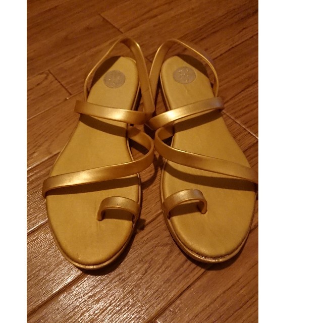 melissa(メリッサ)のメリッサ♪ペタンコゴールドンダル♪ レディースの靴/シューズ(サンダル)の商品写真