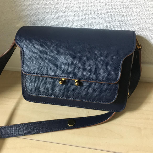 Marni(マルニ)のrs様専用 マルニ トランクバッグ レディースのバッグ(ショルダーバッグ)の商品写真