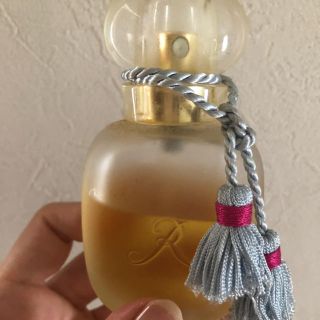 アニックグタール(Annick Goutal)のパルファン ロジーヌ エキューム・ド・ローズ(香水(女性用))