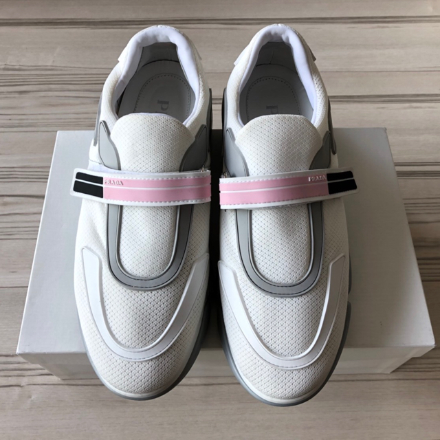 取引中☆週末限定SALE☆【美品】PRADAスニーカー(クラウドバスト) 取引中☆週末限定SALE☆【美品】PRADAスニーカー(クラウドバスト)