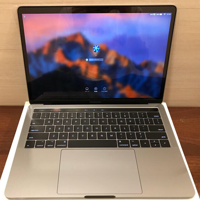 MacBook Pro 2016 13インチ 16GB Touch Barあり