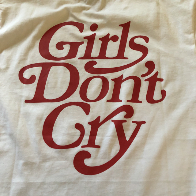 Girls Don't Cry Tシャツ