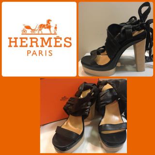 エルメス(Hermes)のエルメス♡ブラックレザー ストラップ レースアップサンダル♡(サンダル)