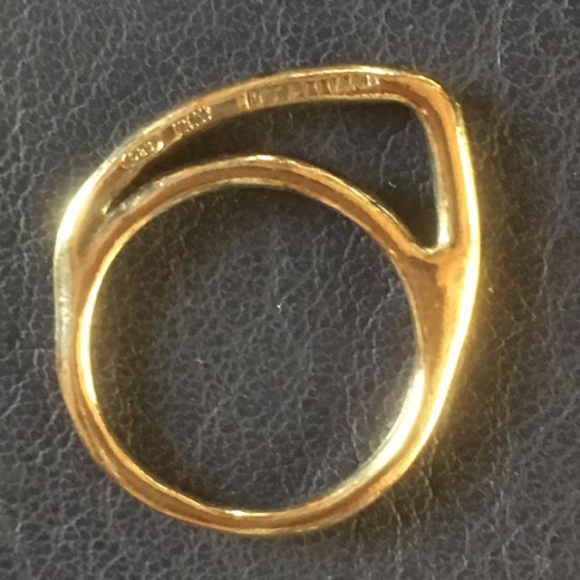 IOSSELLIANI(イオッセリアーニ)のイオッセリアーニ 8連リング レディースのアクセサリー(リング(指輪))の商品写真