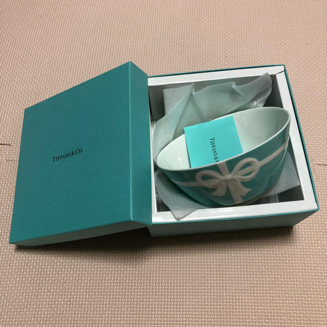 Tiffany & Co.(ティファニー)のティファニー リボンボール2個セット インテリア/住まい/日用品のキッチン/食器(食器)の商品写真