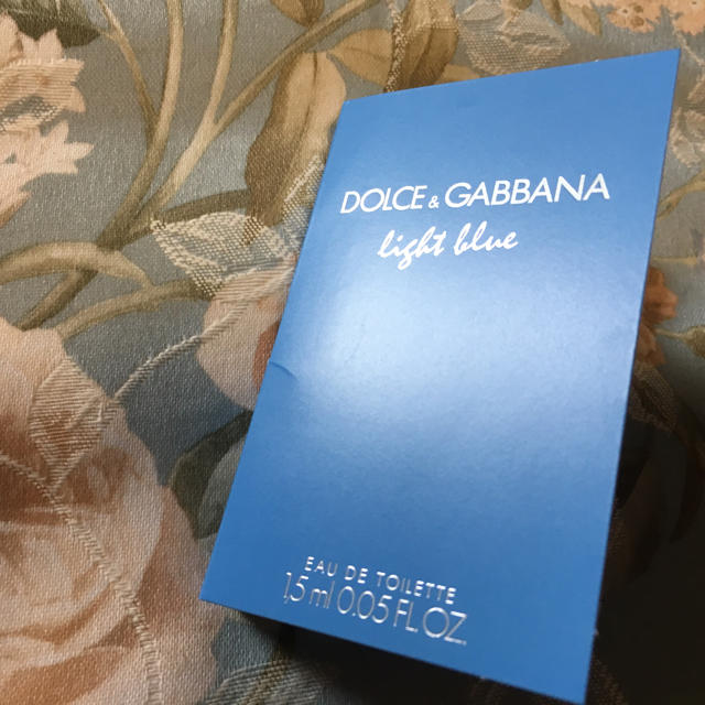 DOLCE&GABBANA(ドルチェアンドガッバーナ)のドルチェ&ガッバーナ ライトブルー オードトワレ 1.5ml 香水 コスメ/美容の香水(ユニセックス)の商品写真