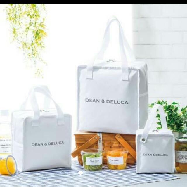 DEAN & DELUCA(ディーンアンドデルーカ)のDEAN&DELUCA　保冷バッグ インテリア/住まい/日用品のキッチン/食器(弁当用品)の商品写真