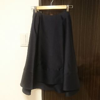 チェスティ(Chesty)のまるこさま専用  ベージュ＆ネイビー(ひざ丈スカート)