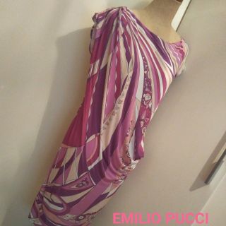 エミリオプッチ(EMILIO PUCCI)のEMILIO PUCCI エミリオプッチ ワンピース♪(ひざ丈ワンピース)