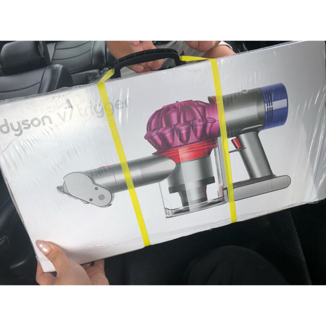 Dyson(ダイソン)のdyson v7 trigger スマホ/家電/カメラの生活家電(掃除機)の商品写真