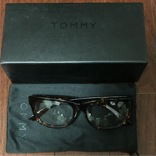 トミー(TOMMY)のTOMMY メガネ(眼鏡) 袋、箱あり(サングラス/メガネ)