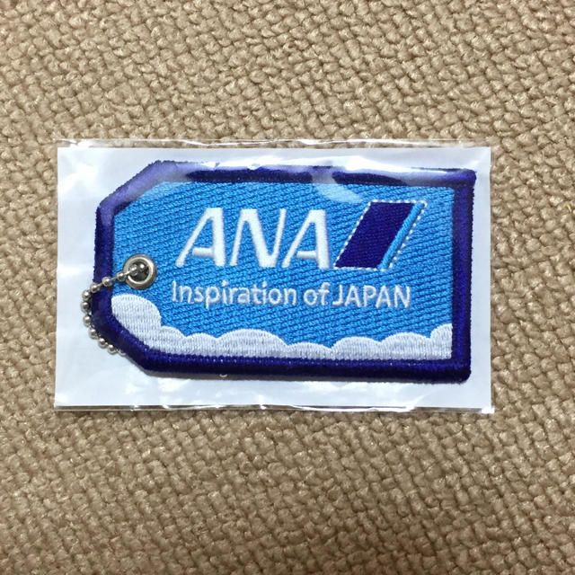 ANA(全日本空輸)(エーエヌエー(ゼンニッポンクウユ))のANA 「空の日」限定フライトタグ エンタメ/ホビーのコレクション(ノベルティグッズ)の商品写真