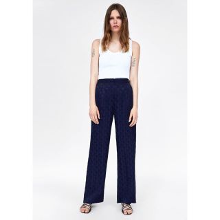 ザラ(ZARA)の新品☆ZARA BASIC ザラ フラワージャガードパンツ(その他)