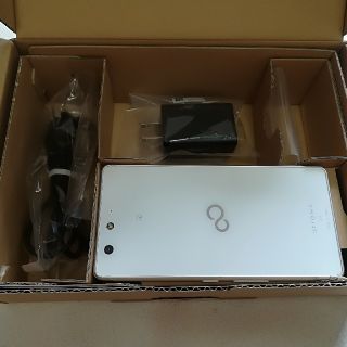 フジツウ(富士通)のFUJITSU arrowsM03 ２台セット(スマートフォン本体)