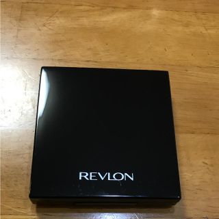 レブロン(REVLON)のレブロン アイシャドウ アイグロー シャドウ クワッド ブラック系 新品 鏡付(アイシャドウ)