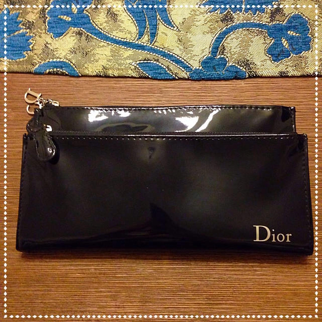 Dior(ディオール)のDior★ディオール ノベルティポーチ レディースのファッション小物(ポーチ)の商品写真