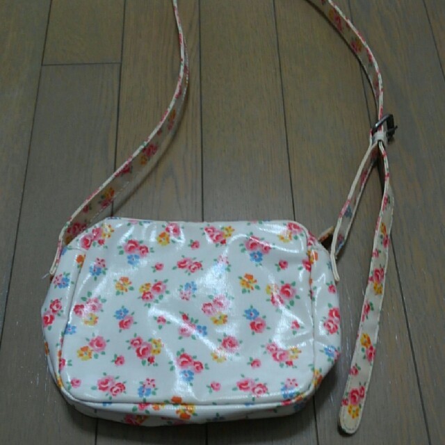 Cath Kidston(キャスキッドソン)のキッズポーチ キッズ/ベビー/マタニティのこども用バッグ(ポシェット)の商品写真