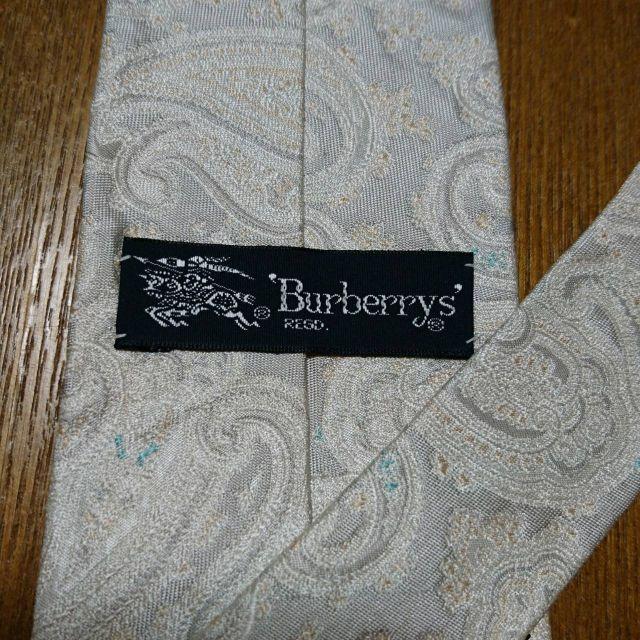 BURBERRY(バーバリー)のBurberry's　ネクタイ　アイボリー×ライトグレー　ペイズリー柄 メンズのファッション小物(ネクタイ)の商品写真