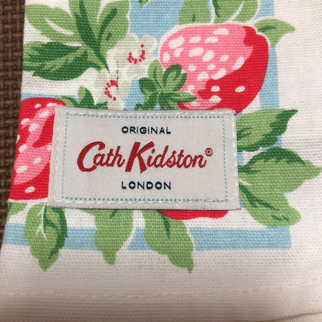 Cath Kidston(キャスキッドソン)のちゃみちゃん様 新品未使用 キャスキッドソン ティータオル 2枚セット インテリア/住まい/日用品のキッチン/食器(収納/キッチン雑貨)の商品写真