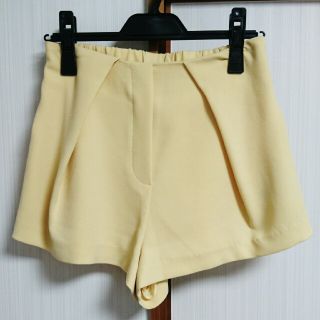 スナイデル(SNIDEL)のsnidel イエローショートパンツ(ショートパンツ)