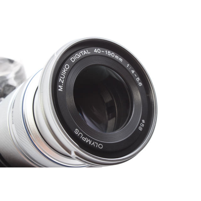 OLYMPUS(オリンパス)の⭐︎みき様専用⭐︎OLYMPUS 14-42 EZ 40-150 レンズセット スマホ/家電/カメラのカメラ(レンズ(ズーム))の商品写真